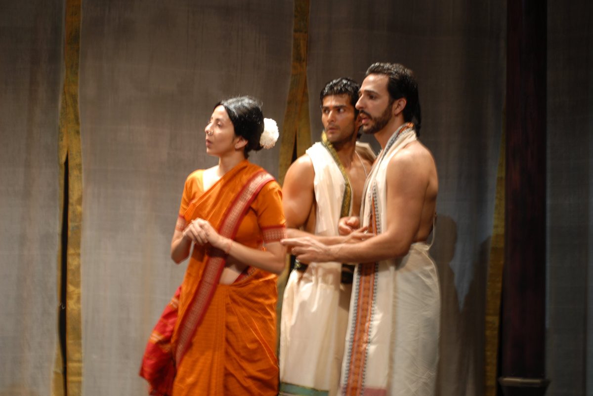 A First Class Man production photo 7