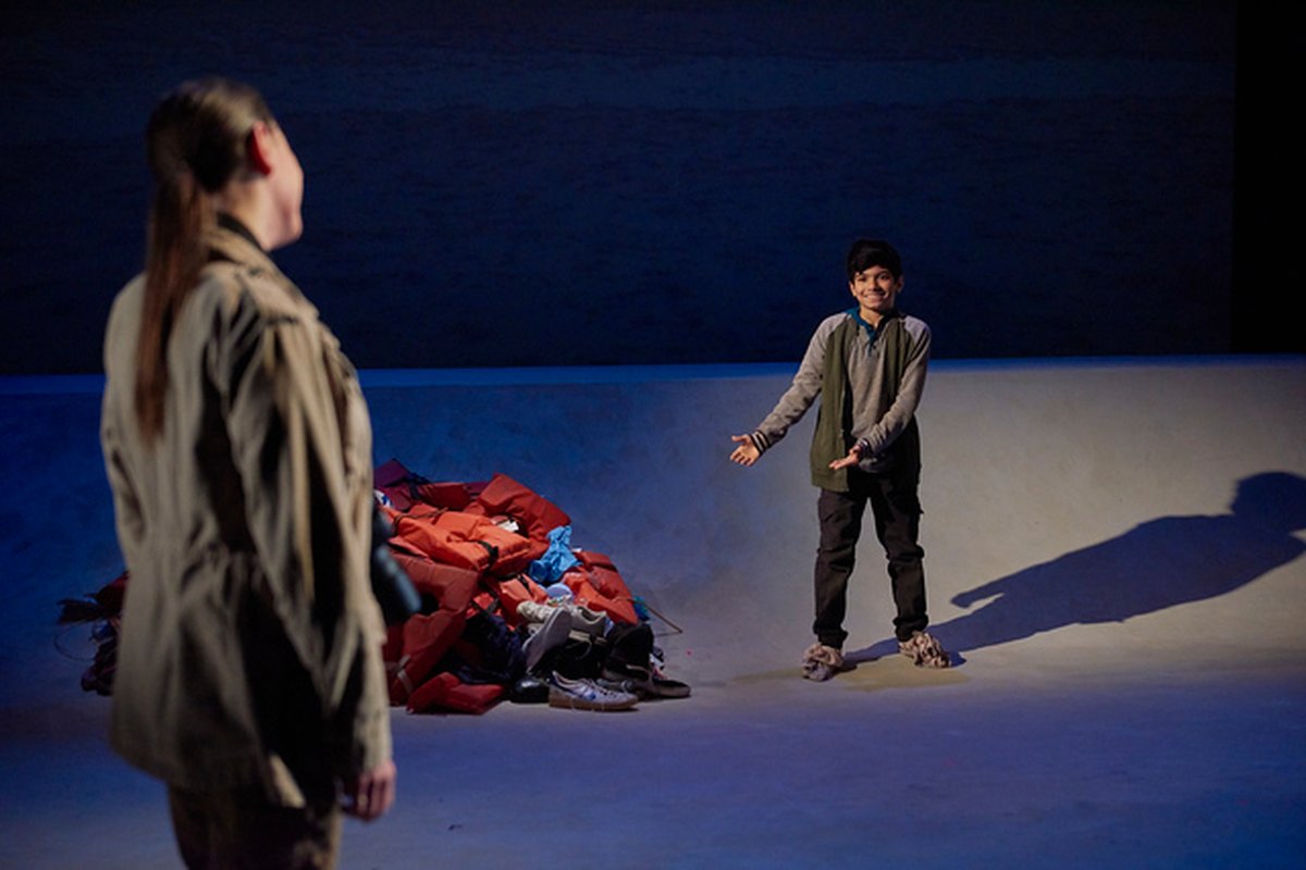 Refuge*Malja production photo 6