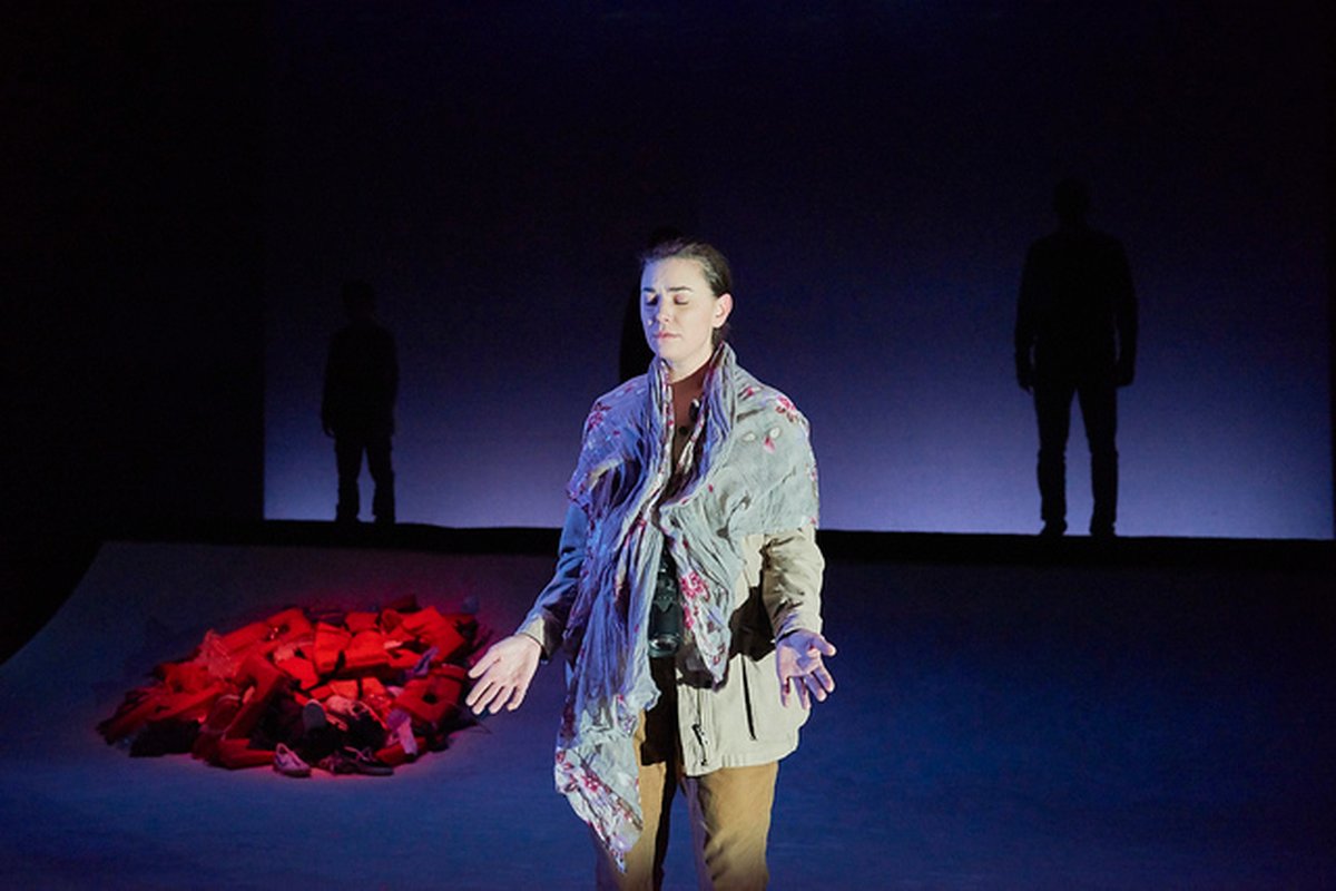 Refuge*Malja production photo 7