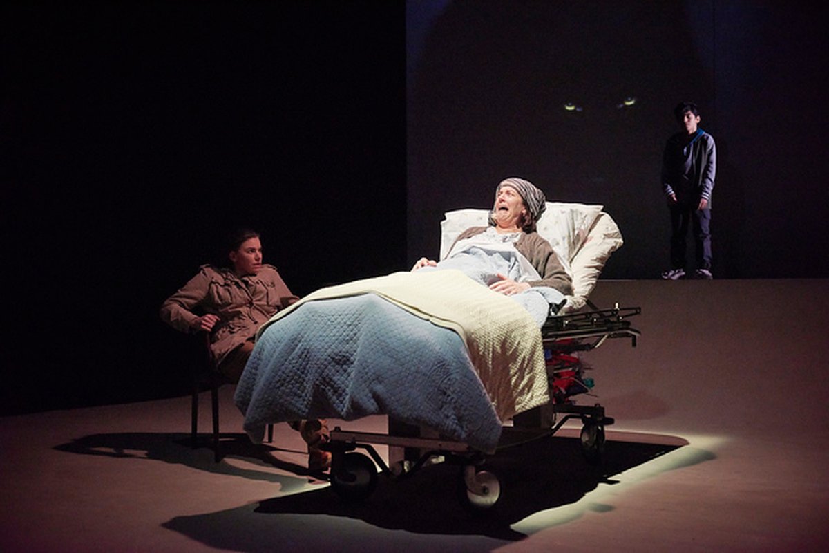 Refuge*Malja production photo 8